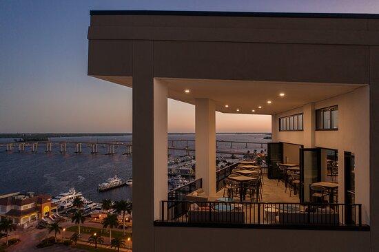 Beacon Social Drinkery